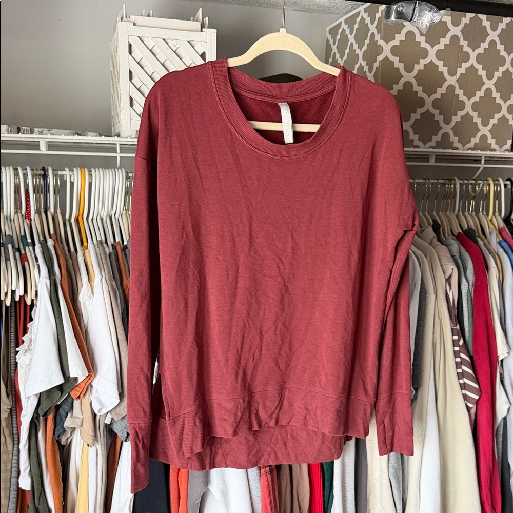 Athleta Maroon Long Sleeve Sweatshirt